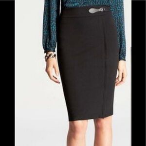 Ann Taylor  Buckle Detail Zipper Slit Pencil Skirt Black 12P